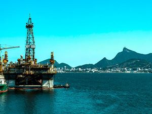 Petrobras tem prejuízo de R$ 2,6 bi no 2TRI24 contra lucro de R$ 28,7 bi no 2TRI23